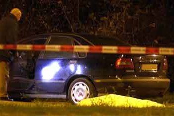 Bestuurder rijdt onder invloed tegen vangrail 