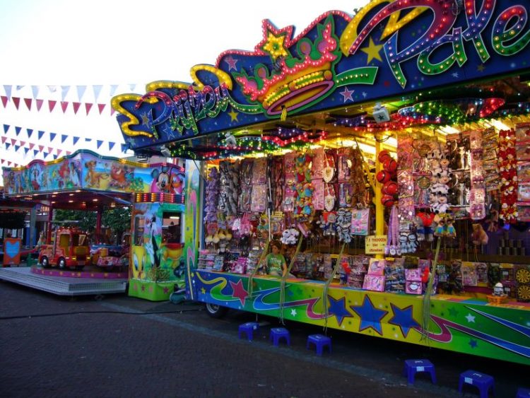 Kermis aan zijden draadje smidsbelt kermis 