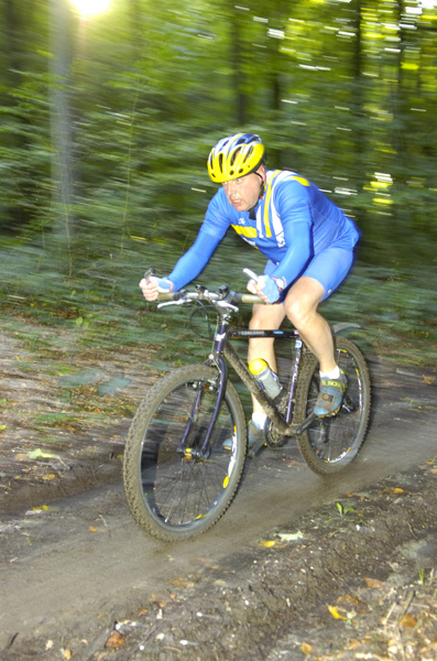 Ploeteren over heuvels en door het rulle zand wielervereniging sallandse heuvelrug beuseberg 