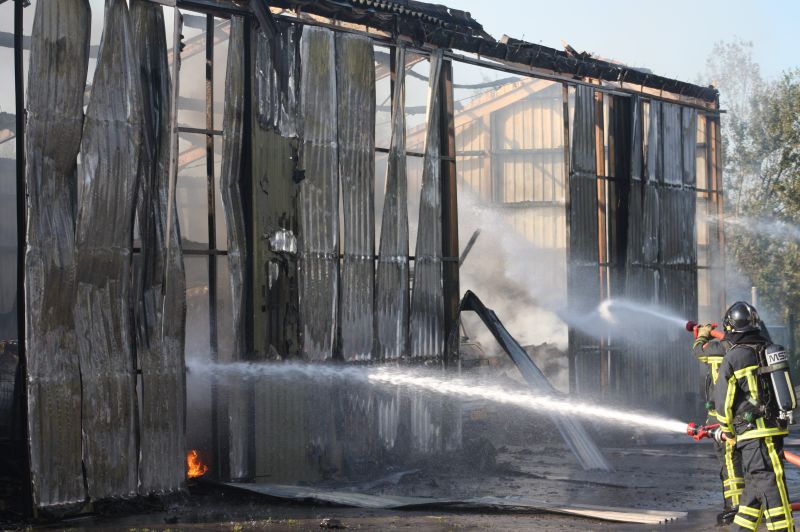 Grote brand aan Sangeldijk brandweer 