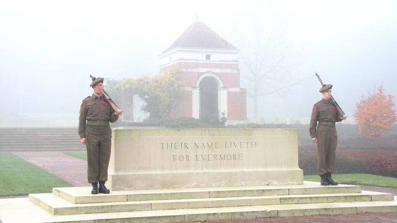 Remembrance day 2009 gemeente canadese begraafplaats 