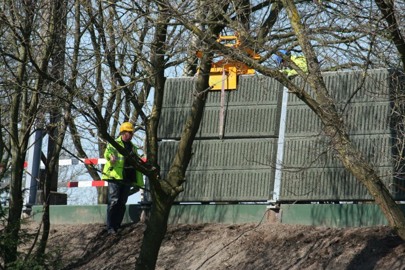 Eerste geluidsschermen geplaatst 