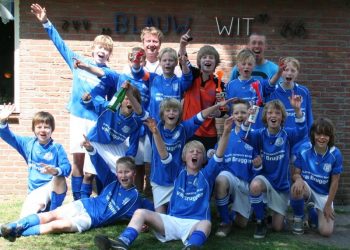 Brands verlengt contract bij Holten blauwwit 