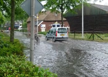 Wateroverlast in Holten, stuur je foto's 