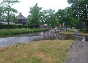 Wateroverlast in Holten, stuur je foto's 