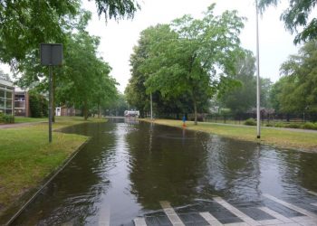 Wateroverlast in Holten, stuur je foto's 