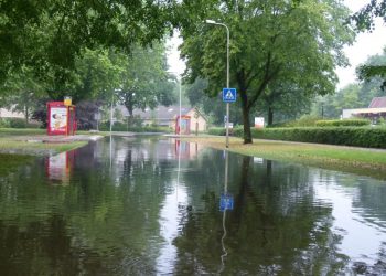 Wateroverlast in Holten, stuur je foto's 