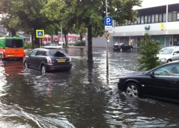 Wateroverlast in Holten, stuur je foto's 