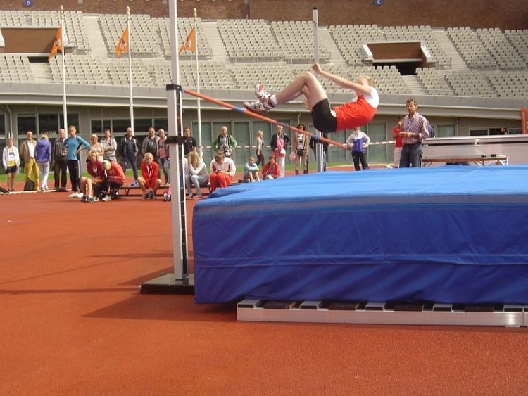 AV Holten trots op talent Iva Klein Baltink atletiekvereniging 