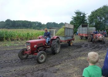 Nostalgie, hand in hand met kei hard werken espelo 