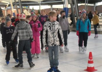 obs de Haarschool op de schaatsen haarschool 