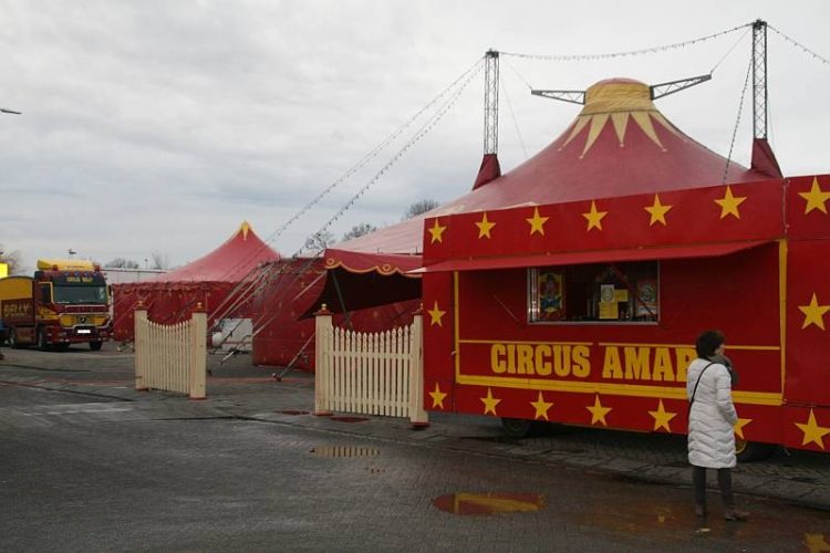 Circus Amara naar Holten 