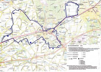 Holten bouwt de Paasvuren. paasvuur espelo dijkerhoek beuseberg 