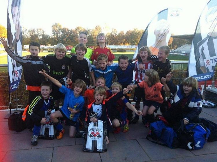 Blauw Wit bij Heracles Clinic on Tour voetbal blauwwit 