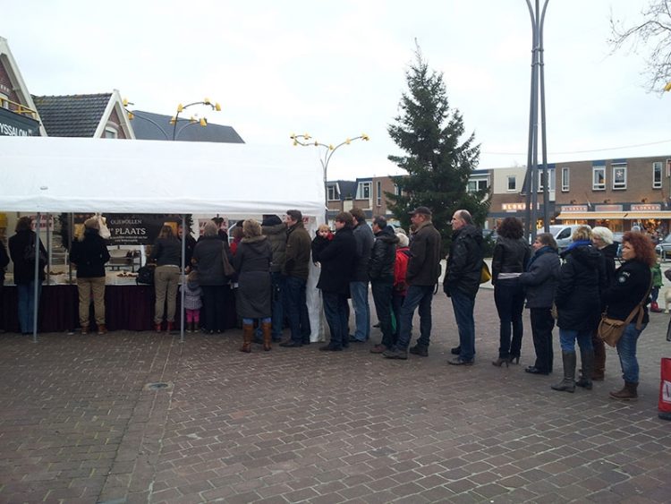 Lange rijen bij Nijkamp nijkamp 