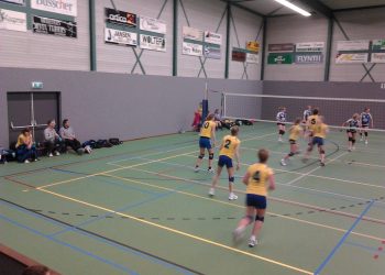 Dames 1 Mintonette spelen degradatiewedstrijd mintonette 