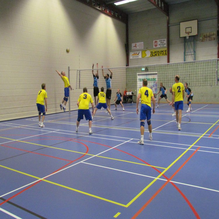 Eerste winst Heren 1 volleybalvereniging Mintonette mintonette 