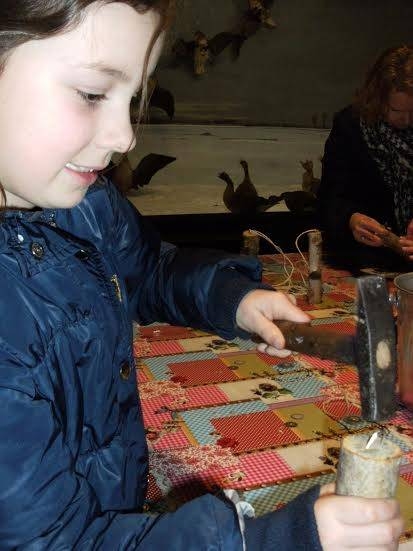 Vogelvoederstammetjes maken! natuurdiorama 