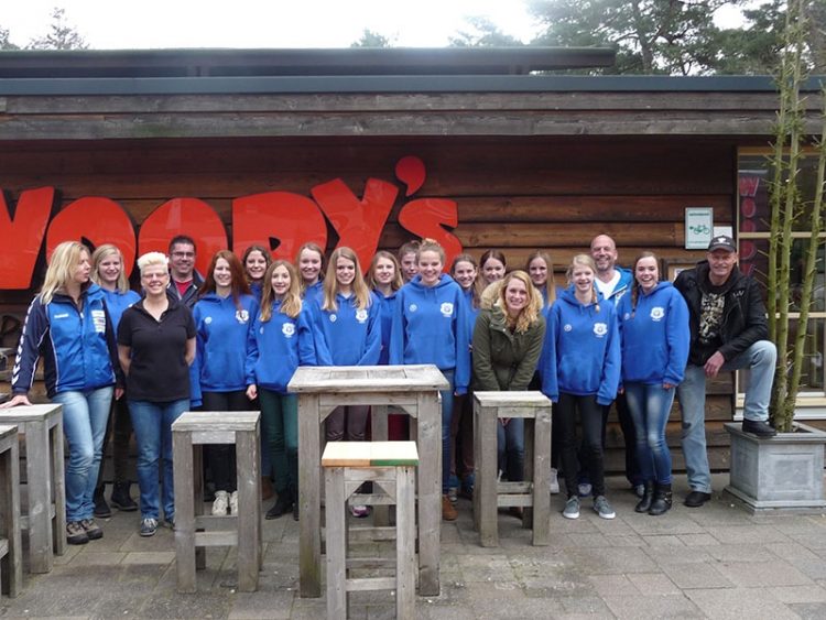 Blauw-wit MC1 op bezoek bij Woody's woody's 