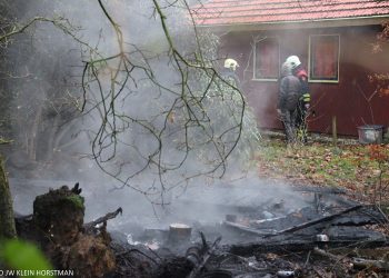 Schuurbrand aan de Postweg brandweer 