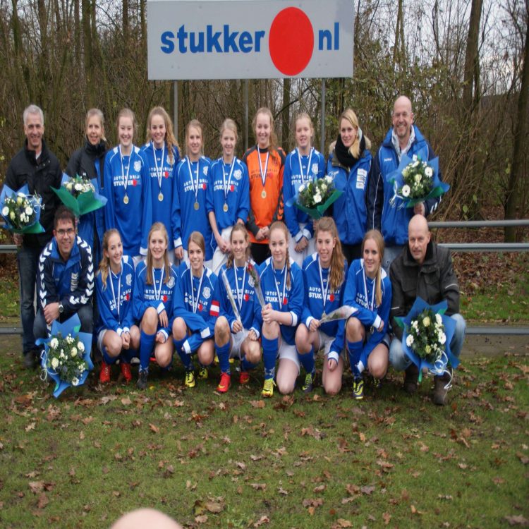 Blauwwit meisjes B1 kampioen! voetbal blauwwit 