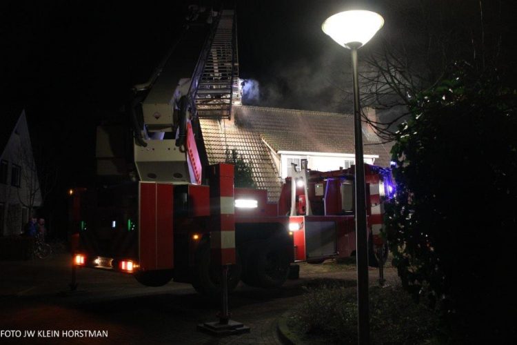 Schoorsteenbrand Erve Teeselink brandweer 