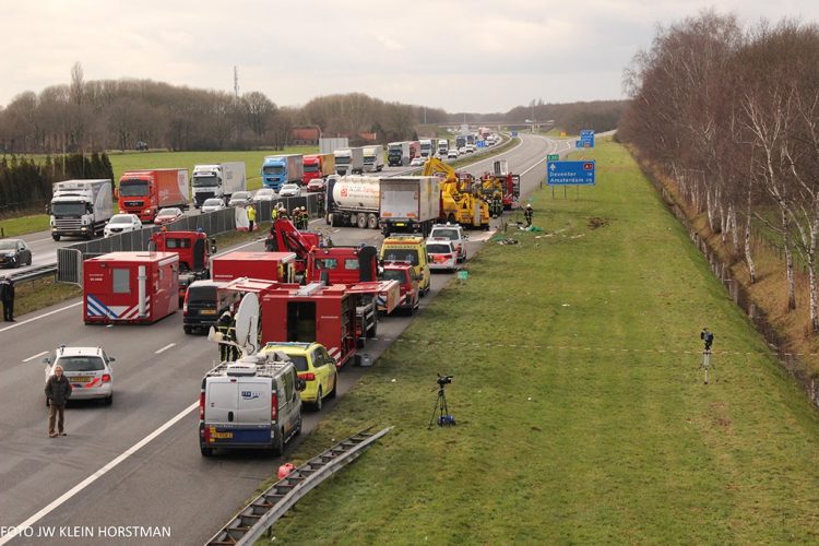 Ernstig ongeval A1 politie brandweer aanrijding 