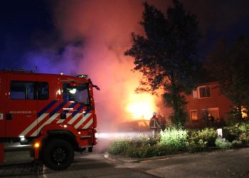 Wederom camper uitgebrand politie brandweer 