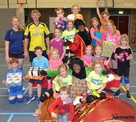 Hoog bezoek bij CMV training volleybal vereniging Mintonette smidsbelt mintonette 