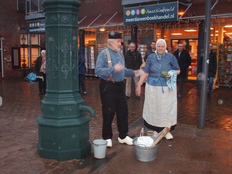 Dorpspomp Holten eindelijk weer terug 