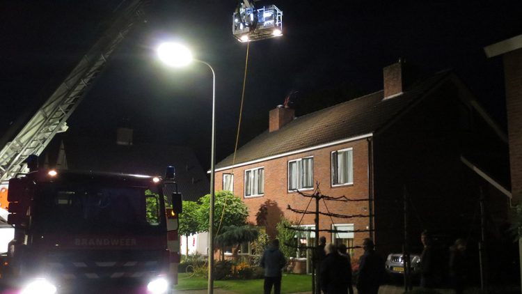 Uitslaande schoorsteenbrand Köllingserf brandweer 