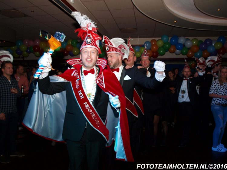 Mark Wander Drent en Rik Dalhuisen nieuwe Prins en Adjudant Fienpreuvers fienpreuvers carnaval bonte paard 