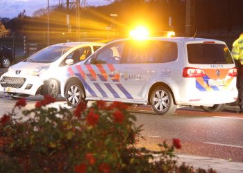 Ongeval met twee auto's op de Waagweg 