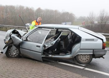 Persoon bekneld bij ongeval op de N332 brandweer 