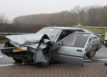 Persoon bekneld bij ongeval op de N332 brandweer 