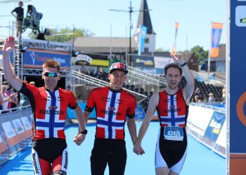 Fitnessoccasions en Bike Totaal Bloemendal winnaars bedrijventriathlon triathlon 