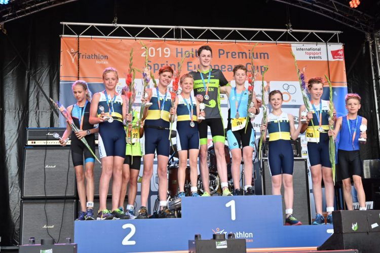 Groot Bronsvoort en Zwienenberg winnaars op de Vivera Run triathlon 