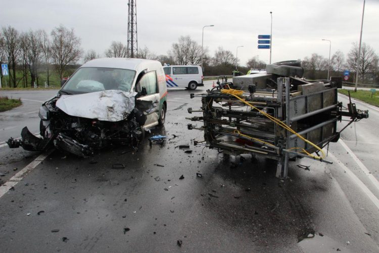 Gewonde en ravage bij ongeval op de N332 