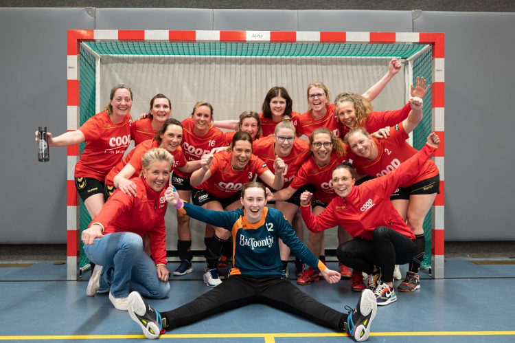 Dames Midweek 2 van HV Holten kampioen! hv holten 